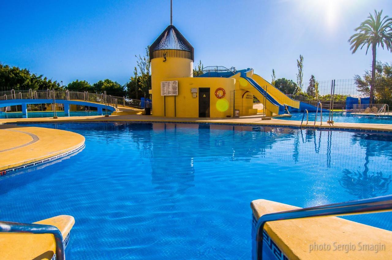 137 Minerva Apartamentos - Vista Al Mar - Piscina Y Playa - Cercano A Tren, Restaurantes Y Tiendas Benalmádena Exterior foto